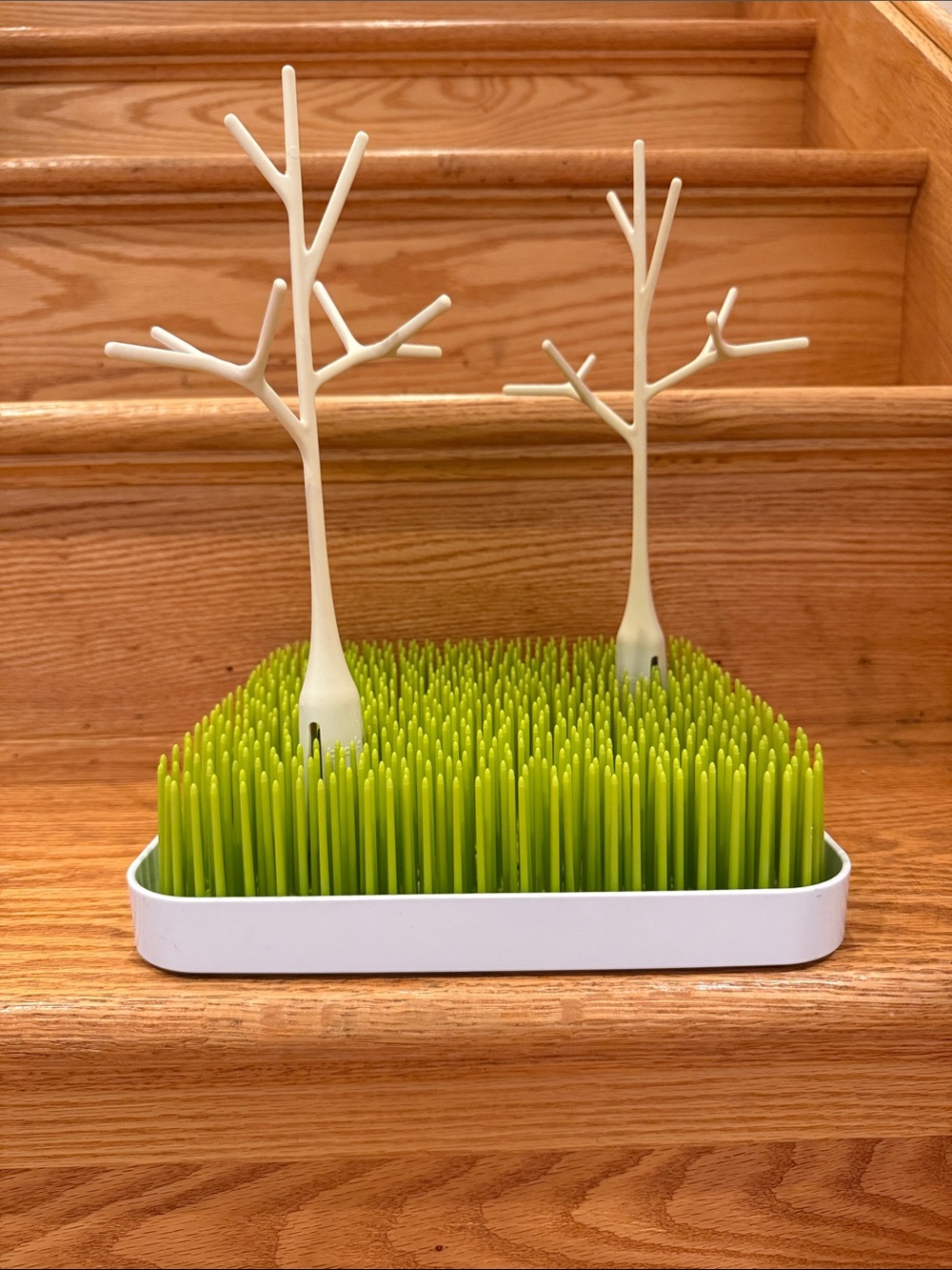 Boon Grass-Style Baby Bottle Drying Rack - Bright Green with “trees”